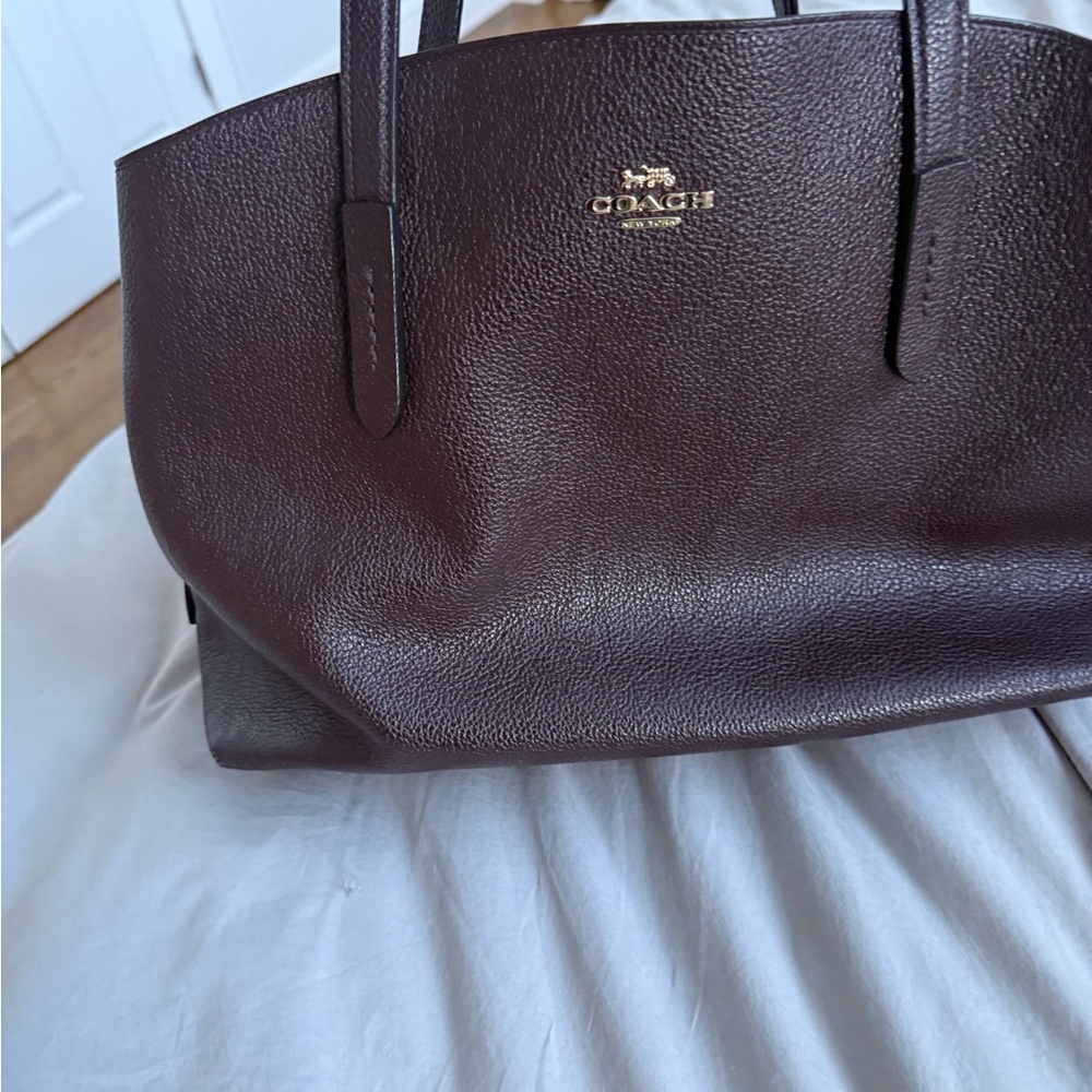 Coach Leather Tote wine color laptop compartment - Picture 2 of 9